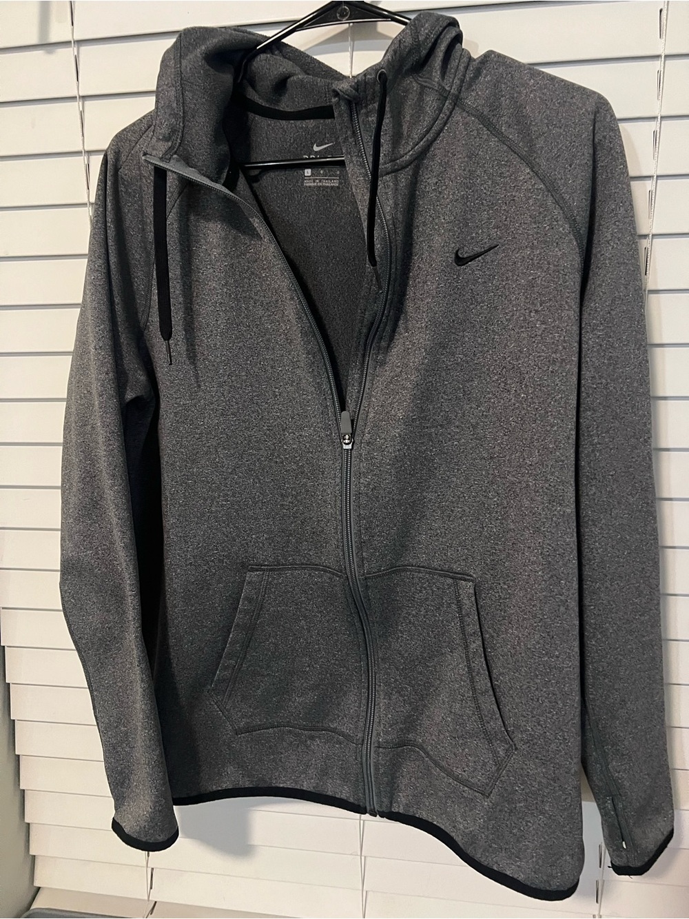 Nike Dri-FIT Full-Zip Hoodie in Charcoal